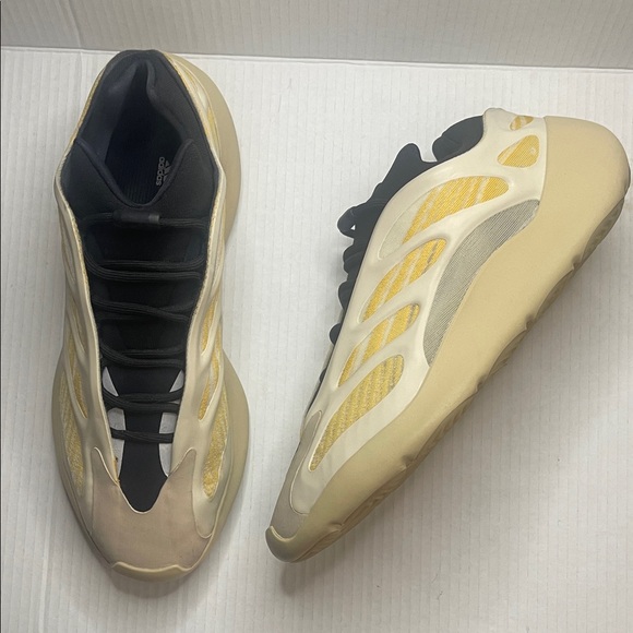 🆕listing…Yeezy Ortholite